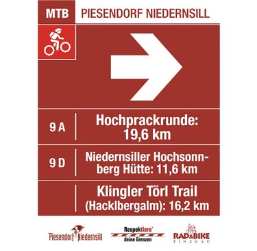 Mountain bike sign in Piesendorf Niedernsill pointing right and listing three mountain bike routes. | © TVB Piesendorf Niedernsill