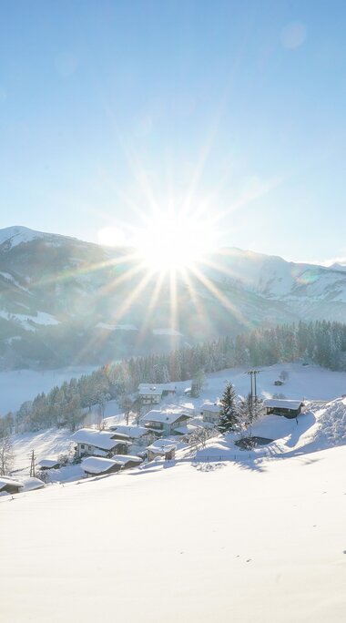 Gaisbichl/Niedernsill shines in the splendor of the winter sun | © TVB Piesendorf Niedernsill, Foto Harry Liebmann 