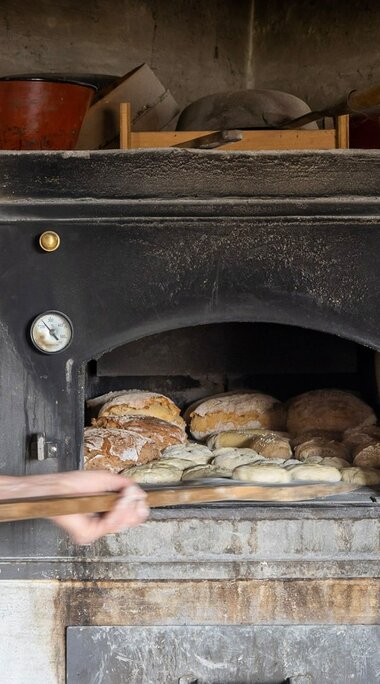 Baking bread - it already smells | © Lichtfarben